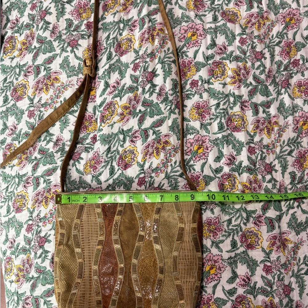 Sharif Brown Leather Crossbody Bag - Picture 6 of 10